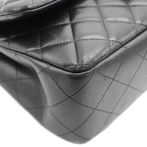 CHANEL Jumbo Lambskin Black Classic Flap Bag - Picture 7 of 16